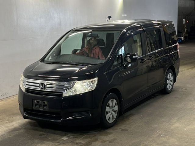 563 HONDA STEP WAGON RK1 2010 г. (KCAA Fukuoka)